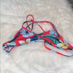 Joyln vent bikini top in aloha